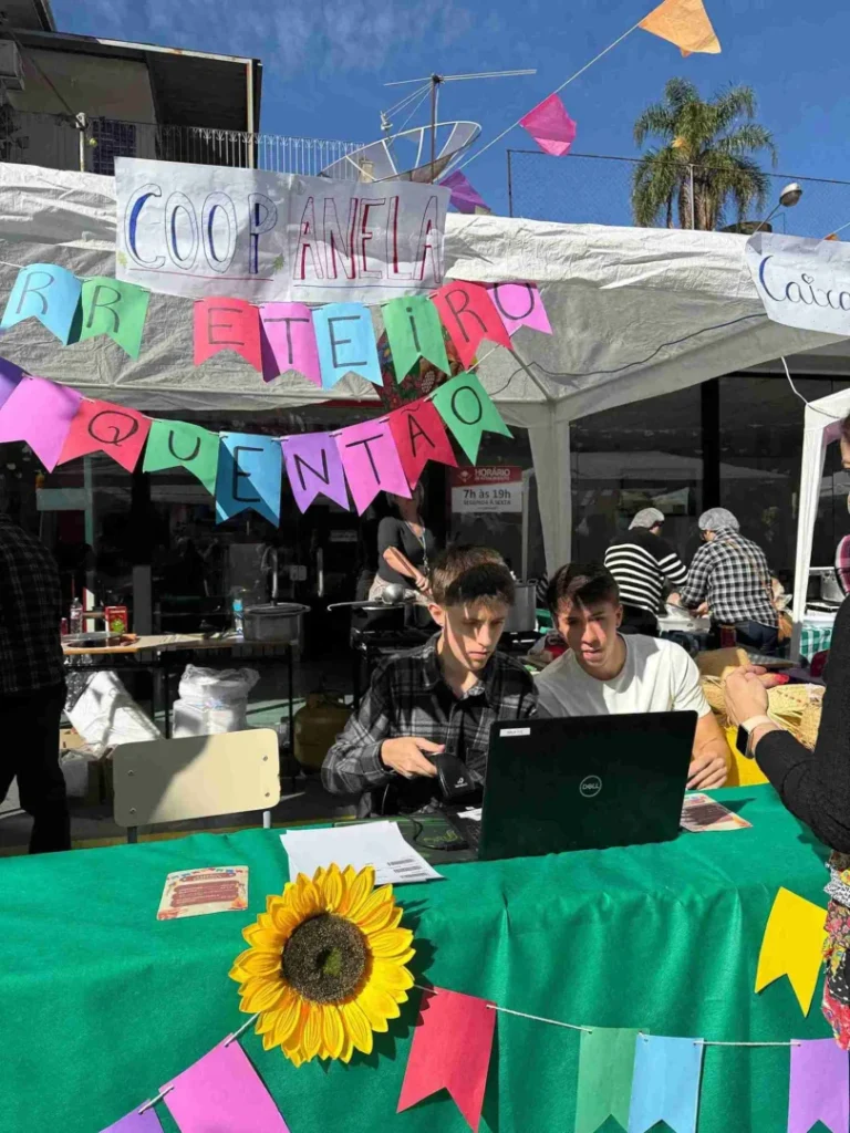 Cooperativas estudantis Colégio Concórdia Festa Julina